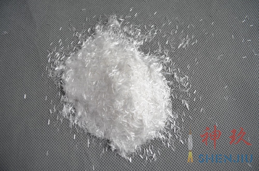 与石英纤维复合的陶瓷基体材料